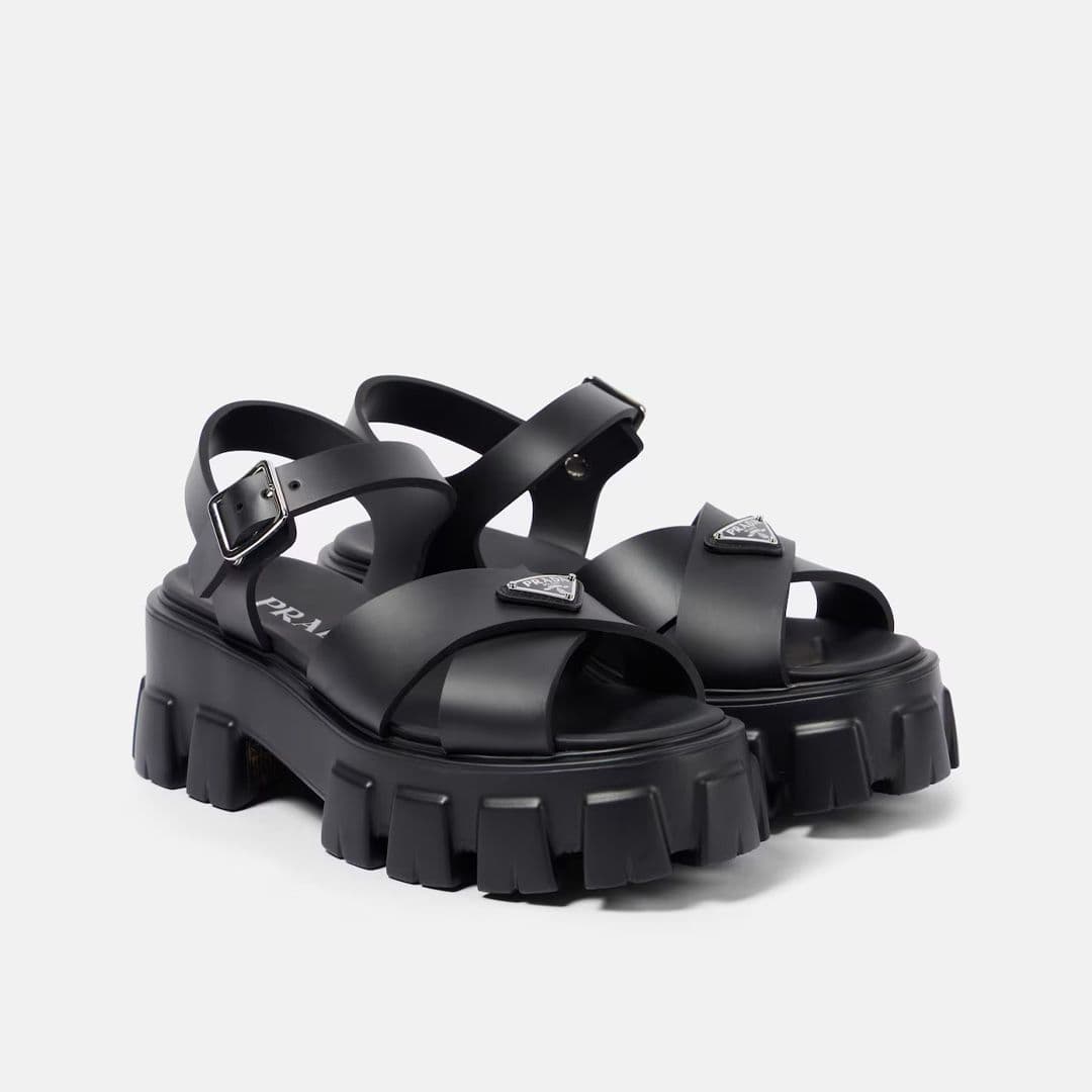 Prada Monolith — vue 1